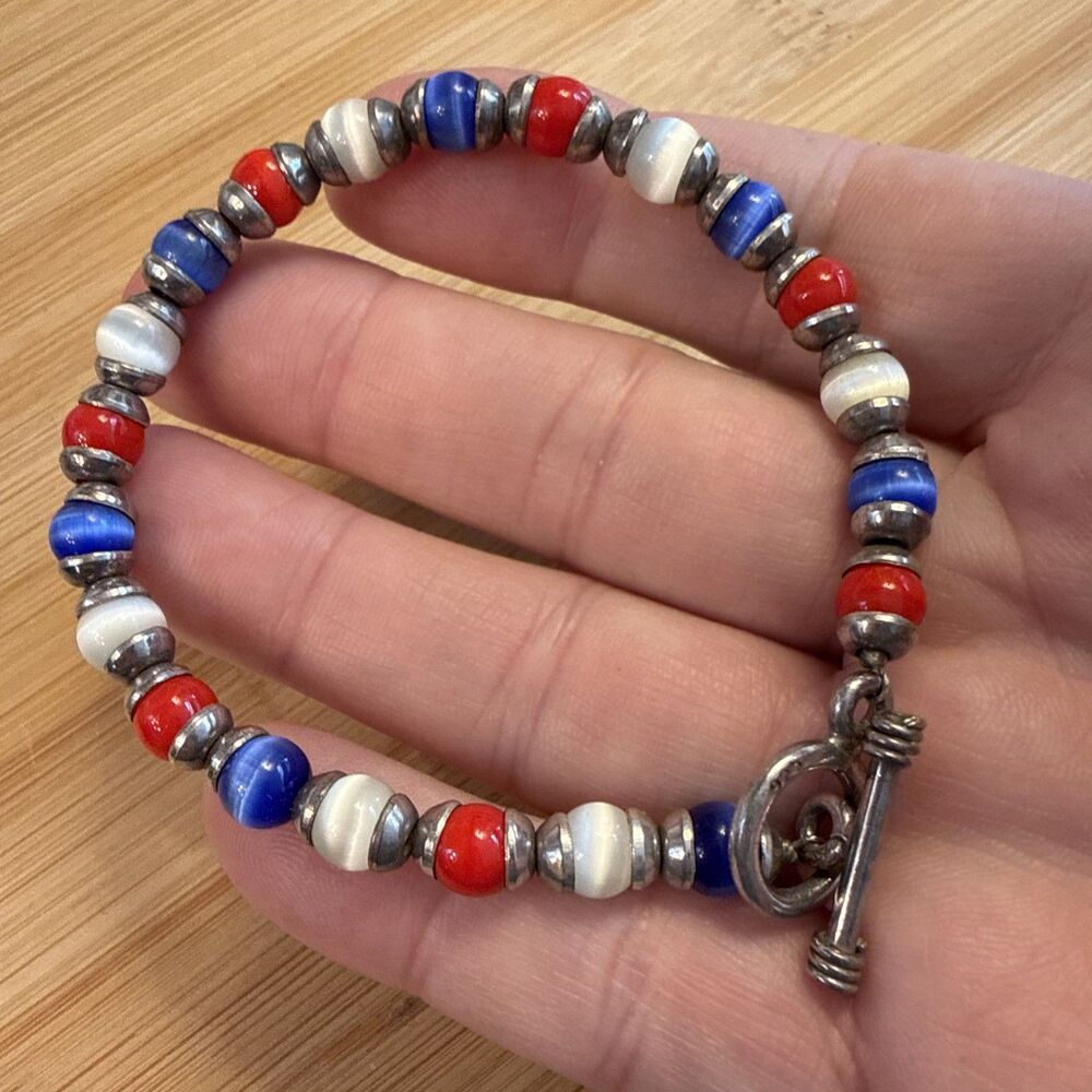 RED WHITE AND BLUE BEAD BRACELET UNBRANDED STERLING CLASP - Picture 2 of 4